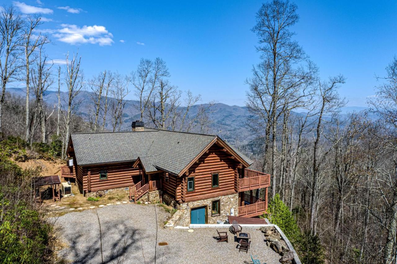 Two Bears Villa Franklin Exterior photo