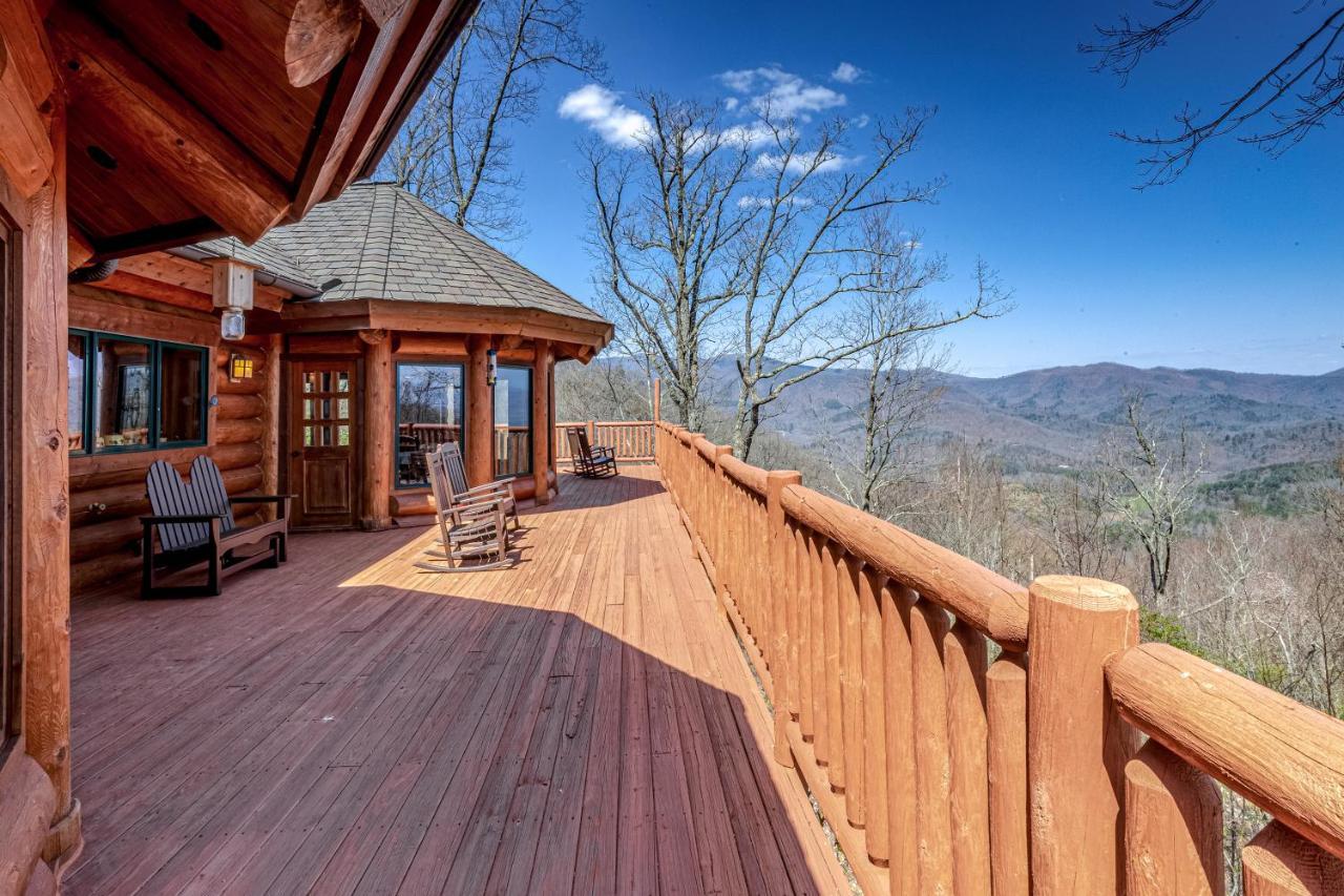 Two Bears Villa Franklin Exterior photo